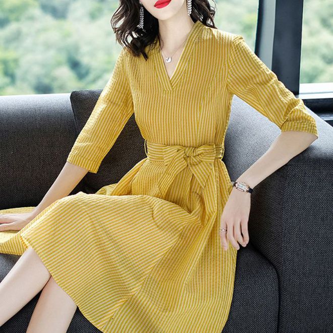 女款春秋连衣裙_女士高档春秋连衣裙_品牌春秋女款连衣裙