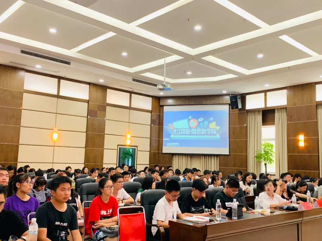 草堂加速器光谷招聘_草堂加速器光谷招聘_草堂加速器光谷招聘